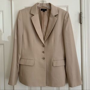 TAHARI | Arthur S. Levine Classic Three-button Blazer